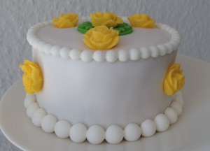 kleines Törtchen mit Fondant